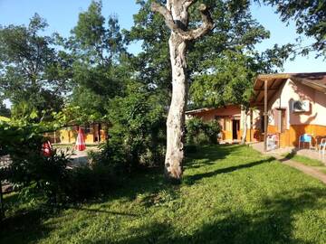 Фото номера Бунгало Комплексы для отдыха с коттеджами/бунгало Strandzha Complex г. Sredets 2